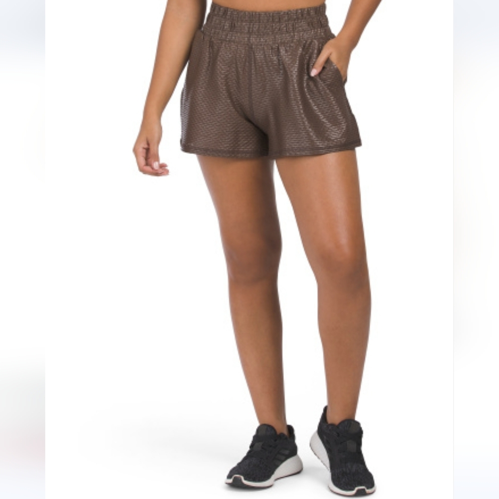 NWT WOMENS NOLI YOGA LUQUID MESH CAFE BROWN SWIFT SHORT SIZE SMALL
